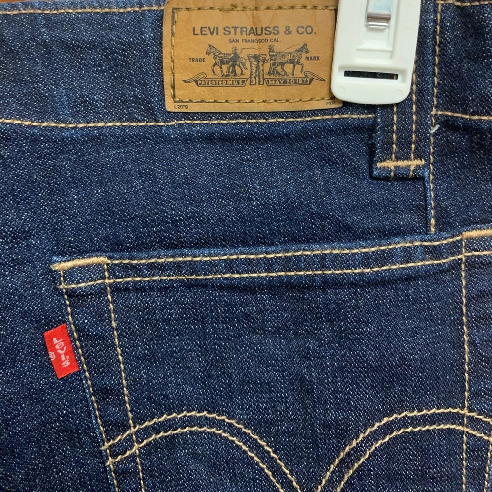 Levi’s Jeans - Picture 5 of 6